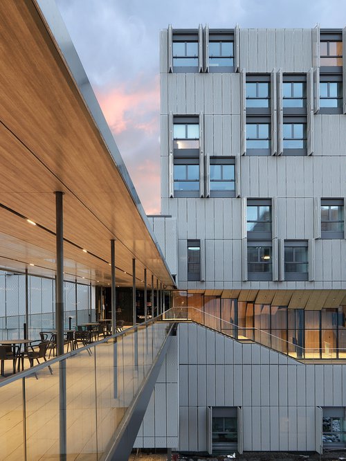 Architecture de CCHE pour La Résidence étudiante du Grand Morillon Suisse