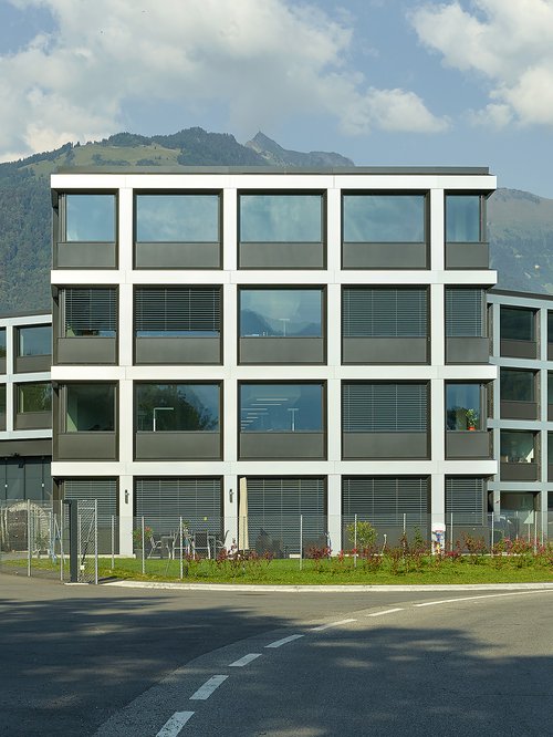 Architecture de CCHE pour la Romande Energie Suisse.jpg