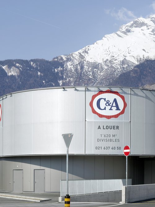 Architecture et Réalisation de CCHE pour le centre commercial Delta Suisse